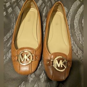 Michael kors flats size 6.5